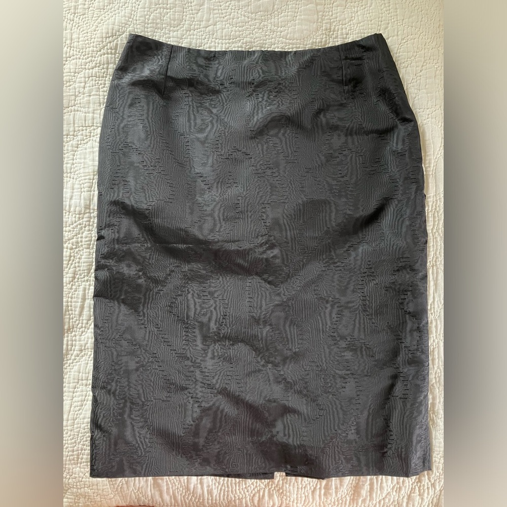 Alexander McQueen Textured Black Pencil Skirt